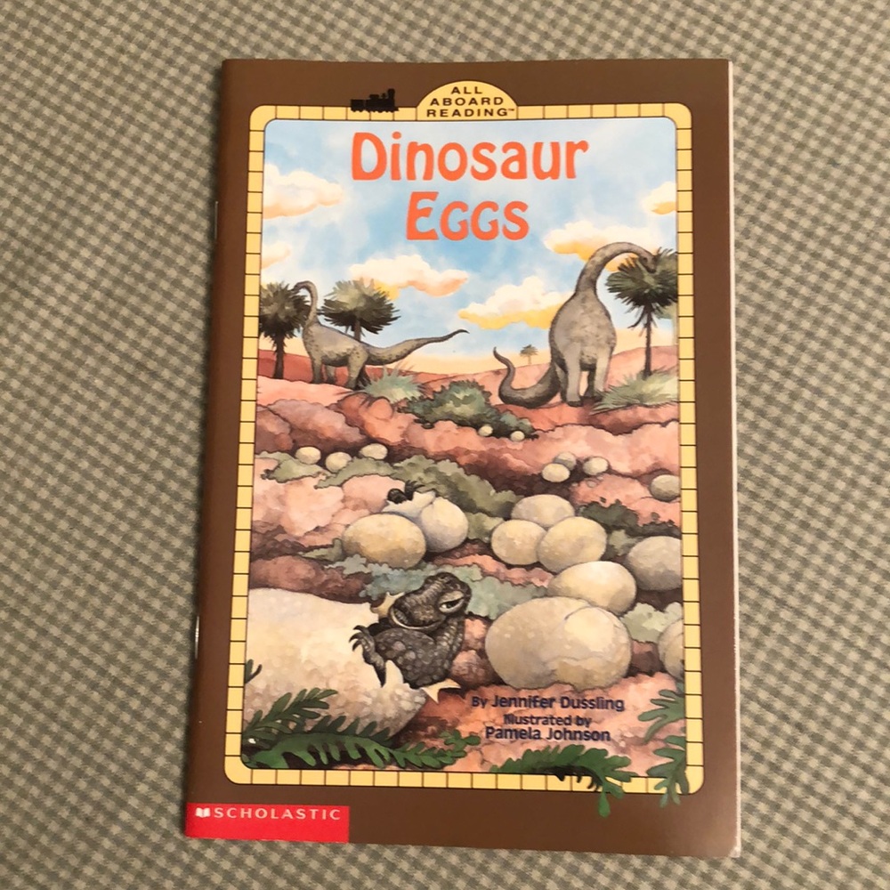 NWOT DINOSAUR EGGS BY JENNIFER DUSSLING NON FICTION EDUCATIONAL SCHOLASTIC #1205